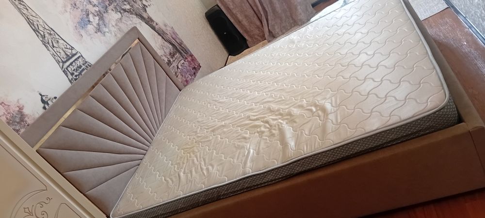 Продам кровать двухместный