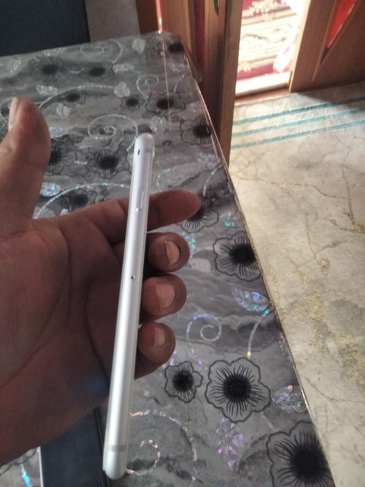 Продам айфон 8 в идеальном состаянии