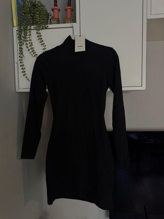 Къса черна рокля памук с гол гръб ABOUT YOU x Laura Giurcanu