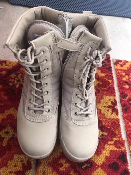 Продам Берцы песочные