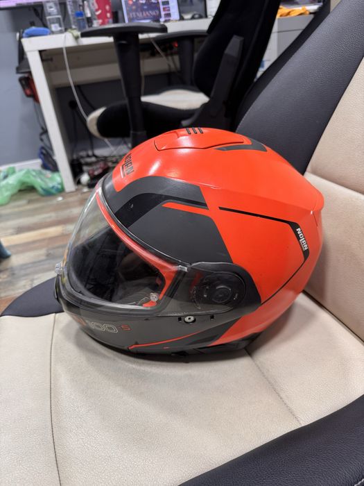 Casta moto putin purtata