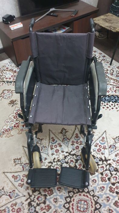 Инвалидная коляска