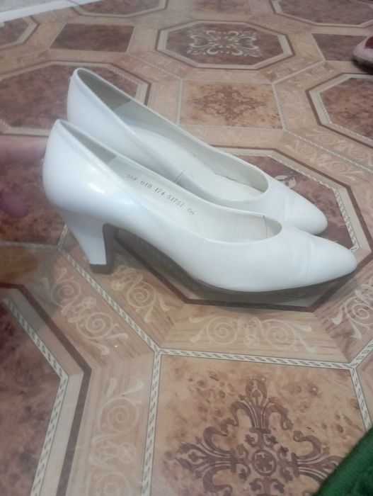 Женская обувь новая