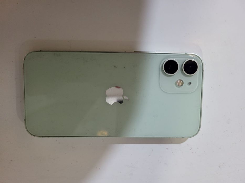 Iphone 12 mini, 128г, 71ёмкость, идеальная,цена 200$, имеется торг