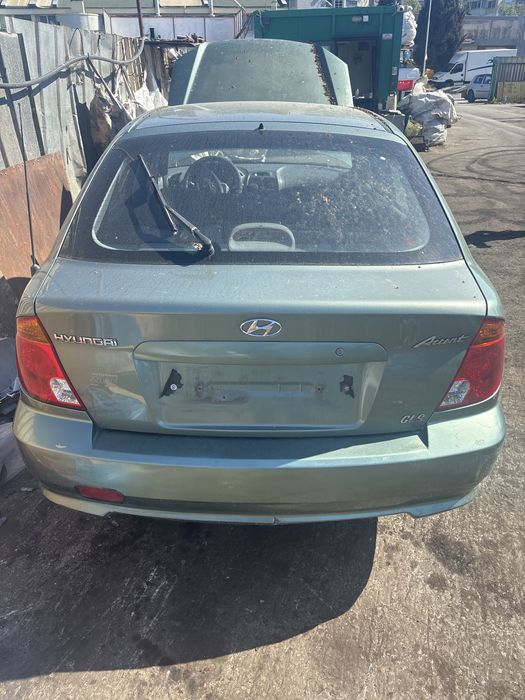 Хюндай Акцент GLS 2003г на части