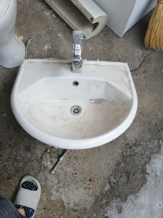 Продам унитаз и мойку