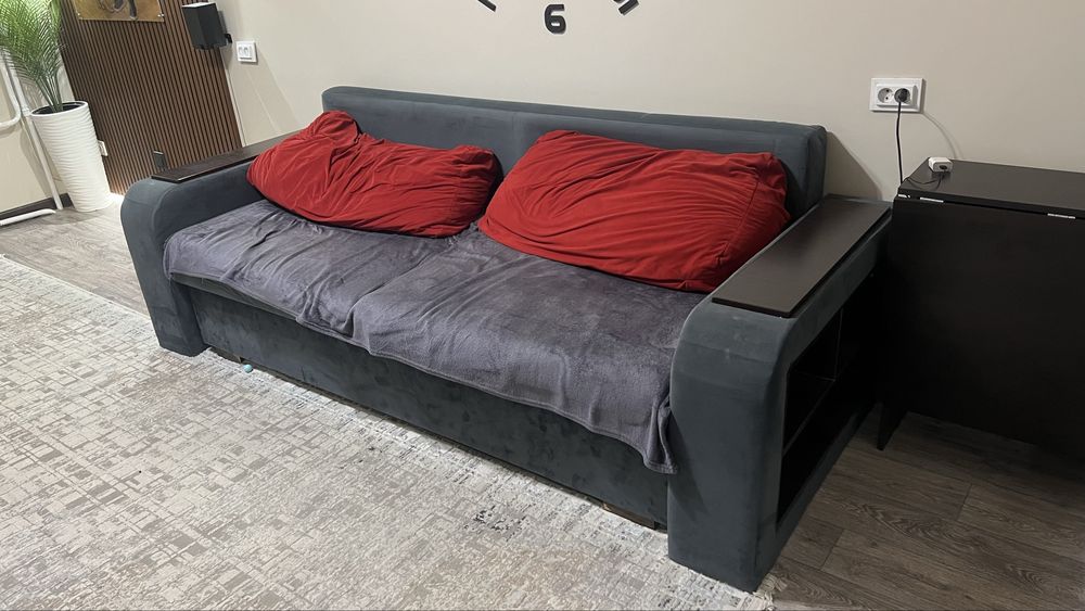 Продам диван 250см