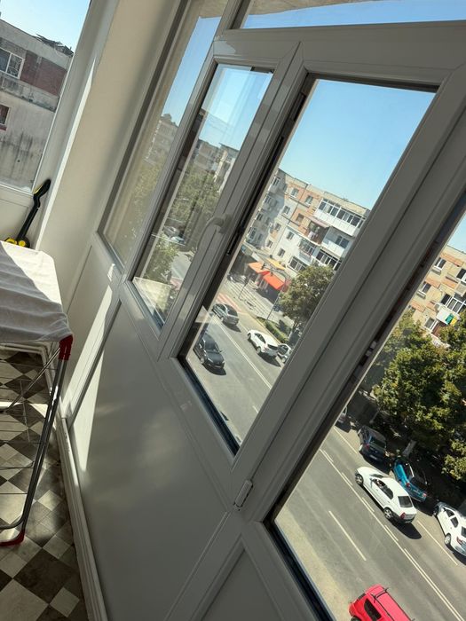 Apartament 3camere etaj4,cu acoperis Bvd Dacia