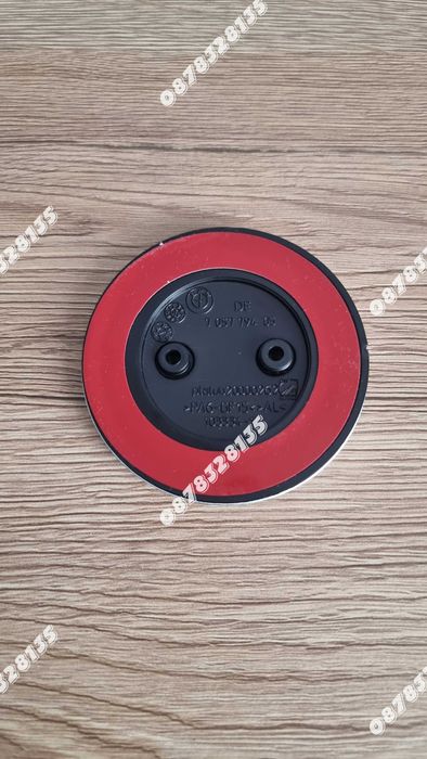 Емблема за преден капак BMW 82мм Синьо бяла – F10 F12 F20 F30 F32