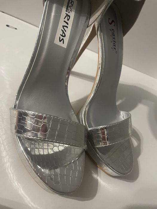 Сребристи обувки 12 см ток