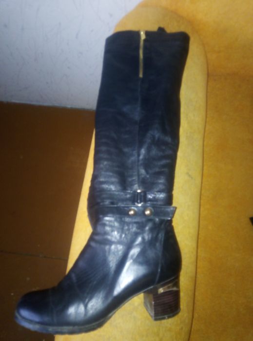 ОнПродам женские сапоги