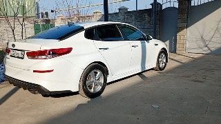 Продам Киа Оптима 2018 года 2.4 объем