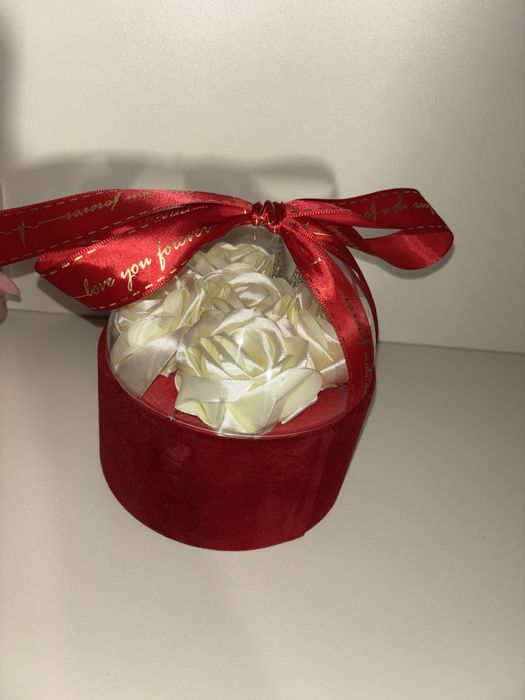 Ръчно изработени сатенени рози