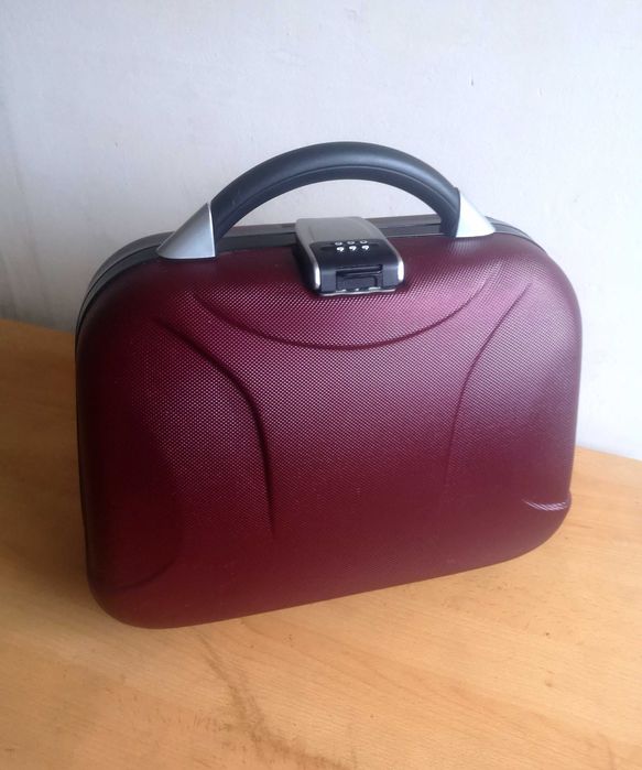 Geantă depozitare cosmetice