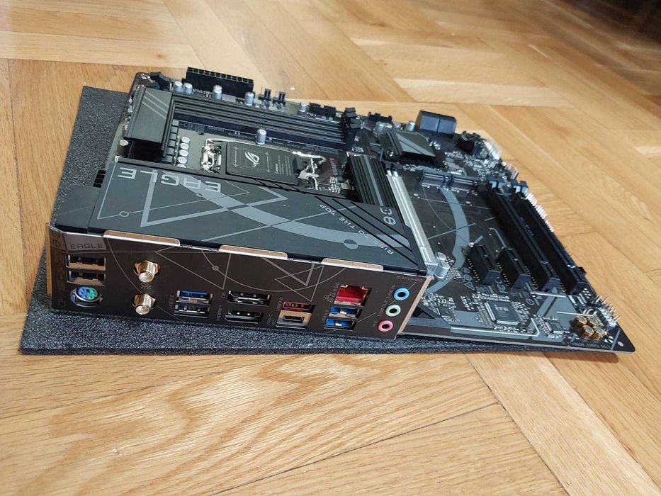 Gigabyte Z790 Eagle AX Wi-Fi DDR5