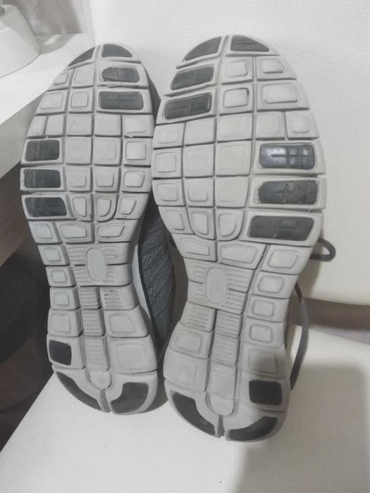 Кроссовки мужские ,Турция,45 р (30см),б/у