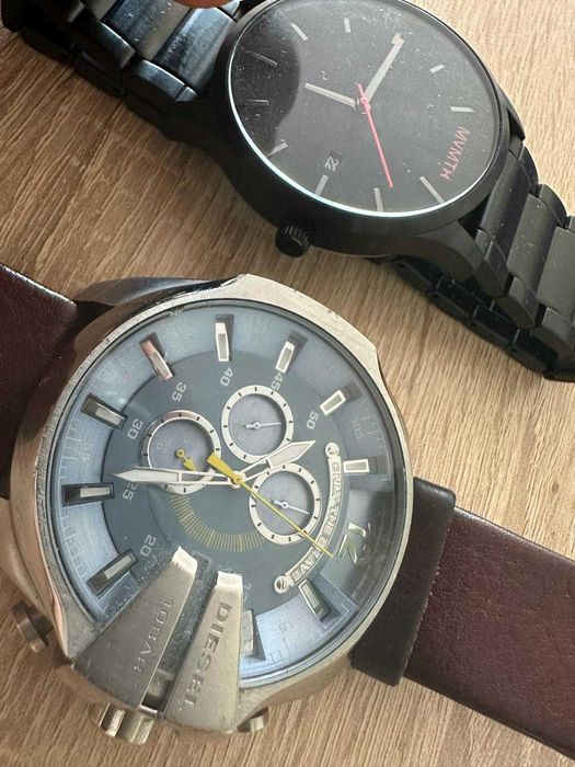 Часовник Diesel + MVMT - единият е нов и не е използван