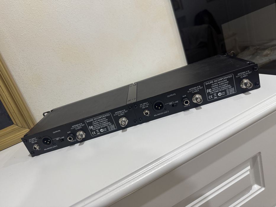 2 microfoane wireless Shure ULXP