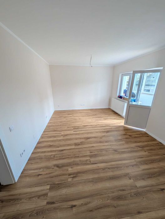 Apartament 3 camere, RECENT RENOVAT, 2 băi, 3 balcoane