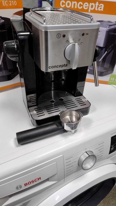 Нова Кафемашина с ръкохватка Concepta 15 бара E.S.E. кафе дози