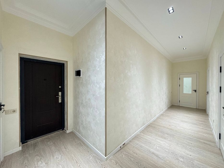 Продается 3 ком. Квартира в Вокзале площадью 91 кв.м.