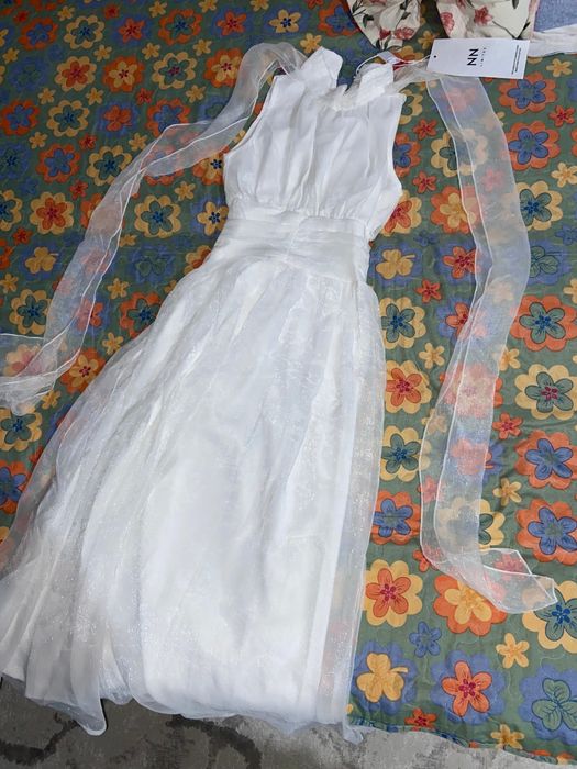 Продам новое платье