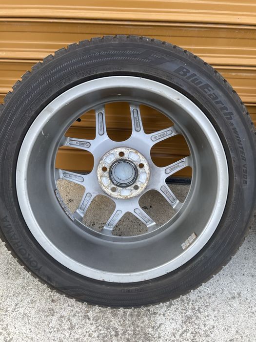 Джанти с гуми зимни 17 цола за волво