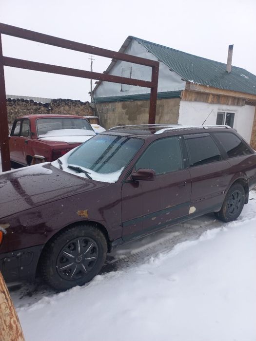 Продаетая машина Audi 100