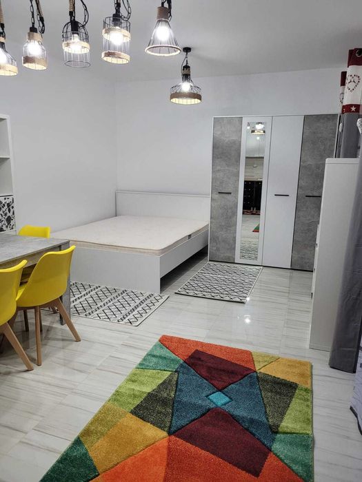 Apartament cu o camera de inchiriat