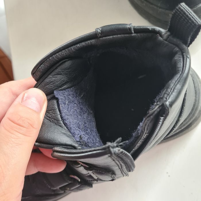 Продам обувь демисезонку для мальчика