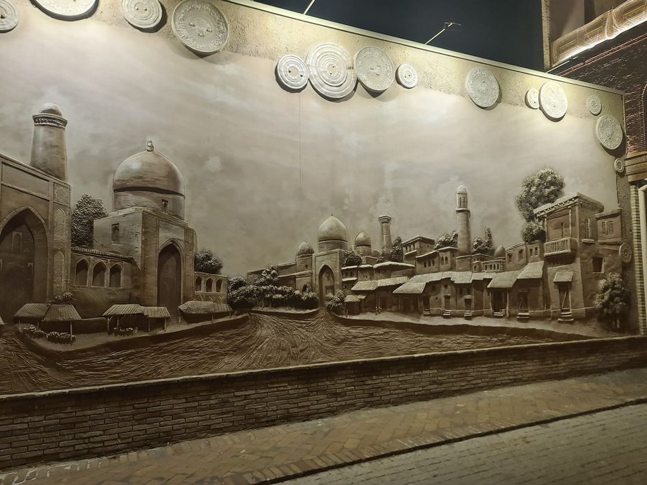 Центр Исламской Цивилизации мечеть Хастимом, Чорсу базар под бизнес