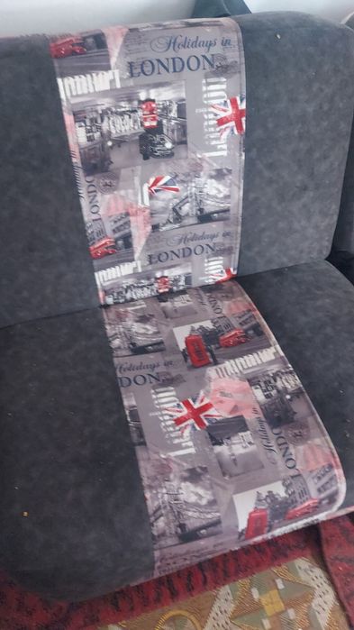 Продам 2 кресла новые