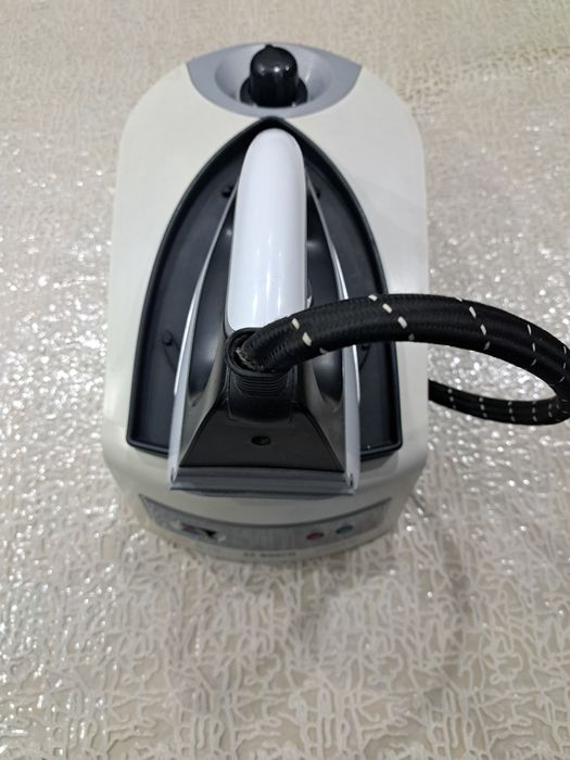 Stație de călcat BOSCH sensixx B 10L