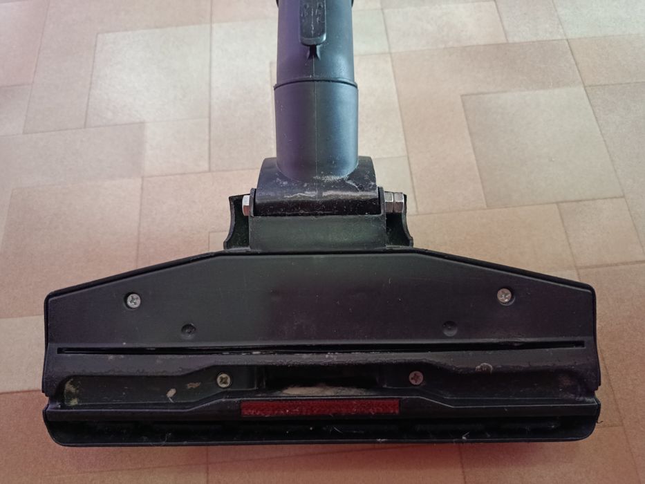 Пылесос Vitek VT-8105
