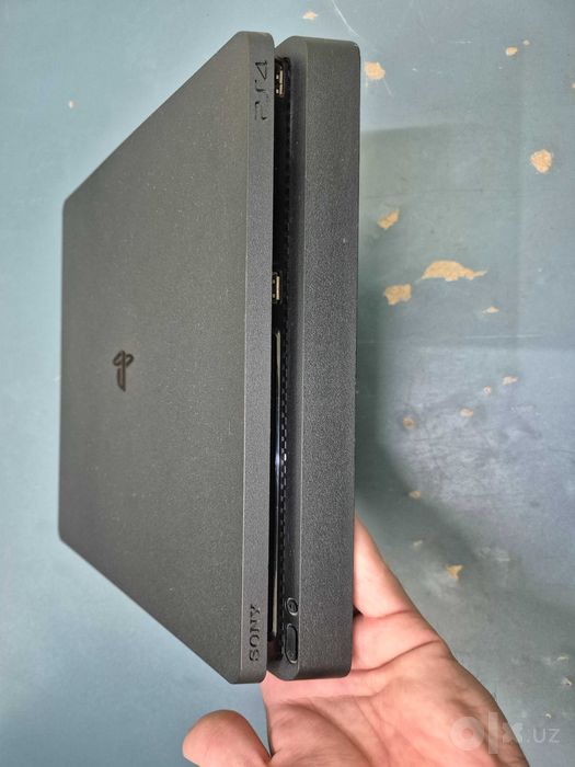 Продам Playstation 4 slim 1tb 11.00 hen