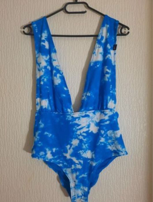 нов син цял бански,нов, размер М, вълни, море, Undiz