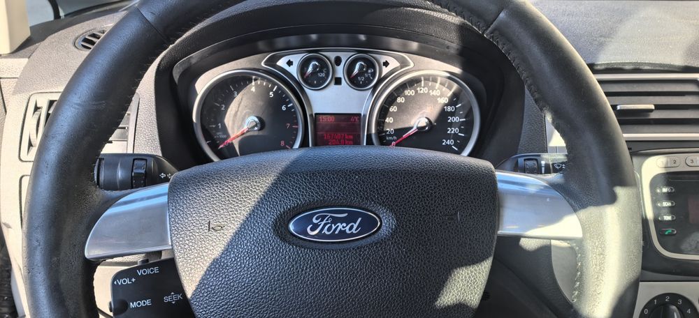 Ford c-Max бензин