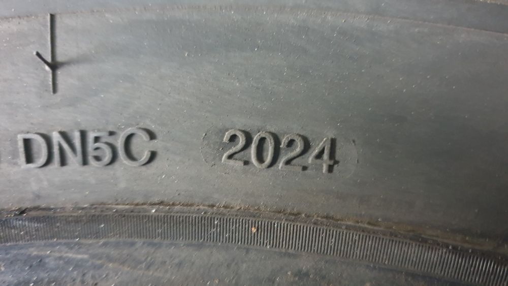 Всесезонни гуми 235/65/16 DOT 2024 г.