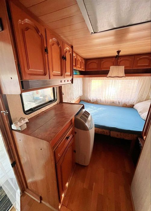 Каравана с навес