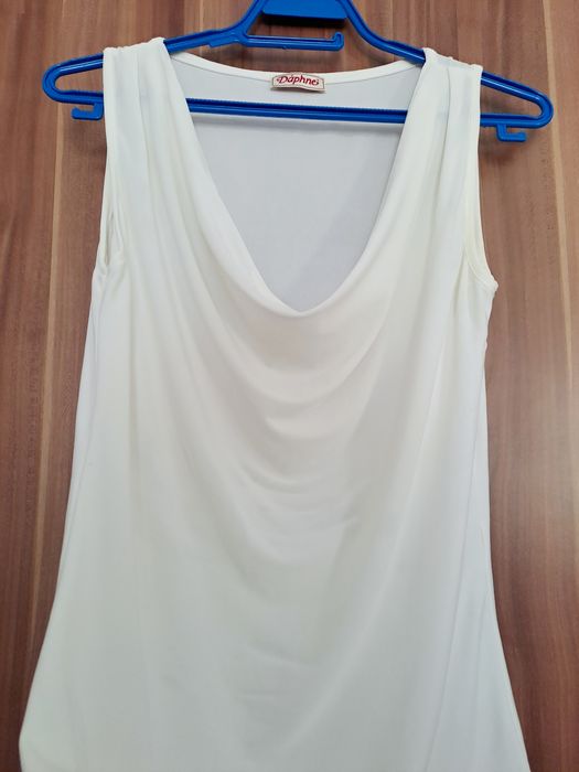 Daphne елегантен дамски топ