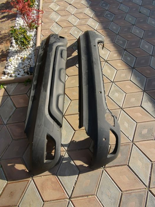 Spoiler bara spate Renault captur 1