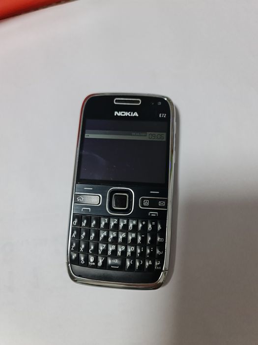 Nokia E72 black in stare foarte buna! Incarcator Necodat Baterie noua!
