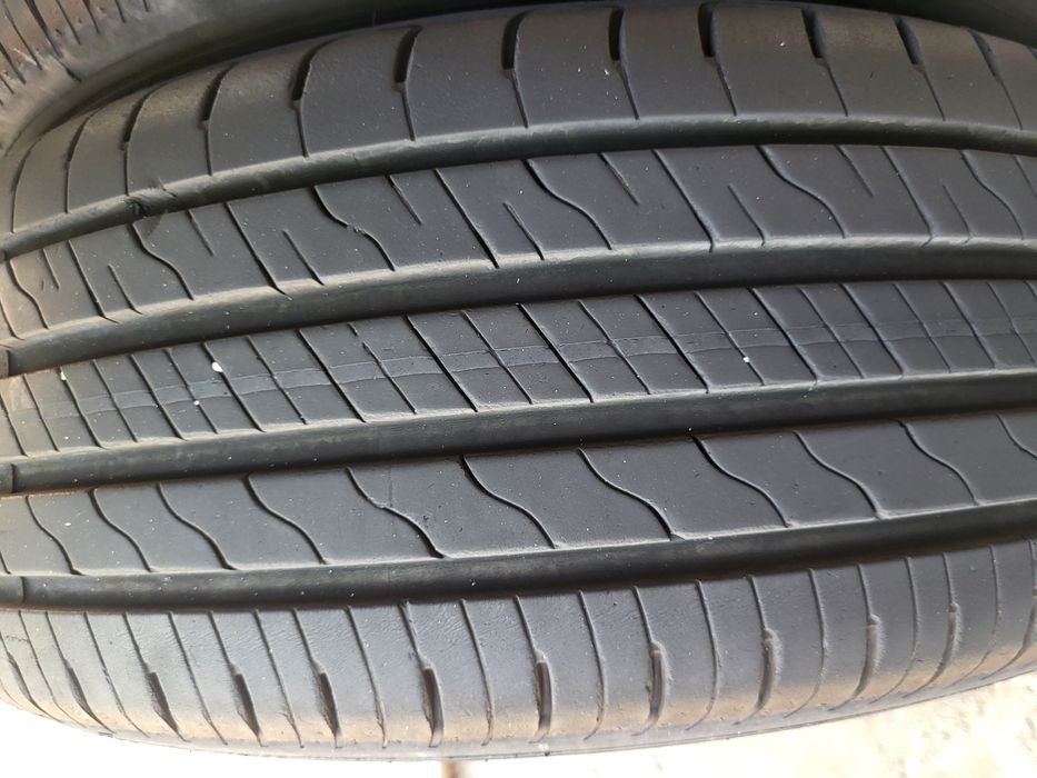 2бр 205/55/16 гудияр много запазени малко карани 21г
