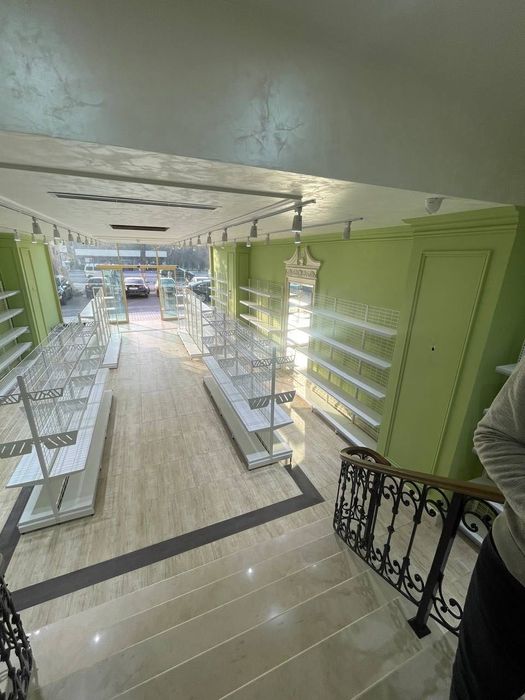 Продаются качественные торговые стеллажи, срочно арзон нархда