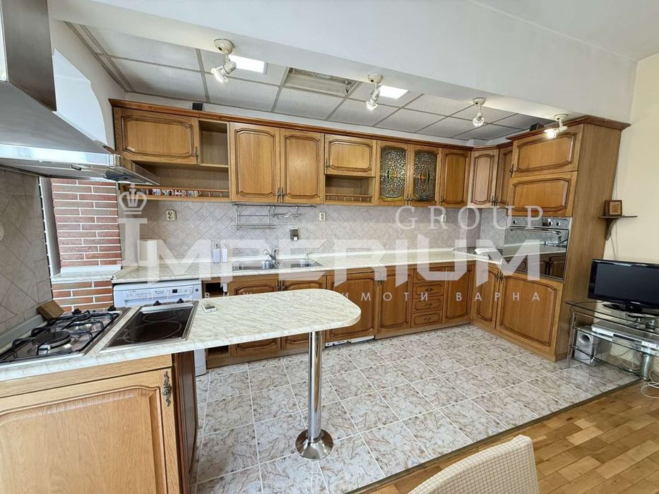 Дава се под наем Тристаен апартамент в Варна, Спортна зала - 90 кв.м за 714 € - Снимка #2