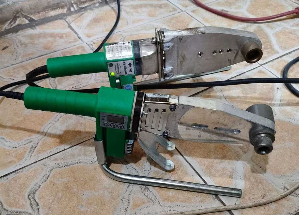 Plita lipit PPR 2000W, 400C, 6 capete 20-63, afisaj electronic