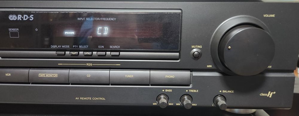 Receiver Technics  cu telecomandă