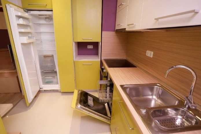 Дава се под наем Многостаен апартамент в София, Изток - 150 кв.м за 1300 € - Снимка #2