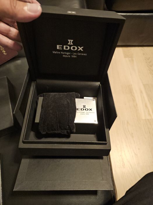 Cutie  ceas Edox