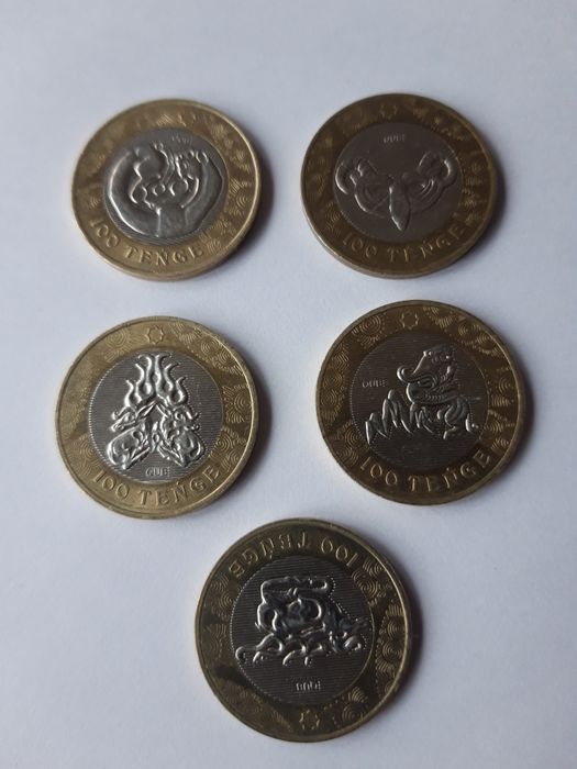 Монеты    номиналом 100 тг